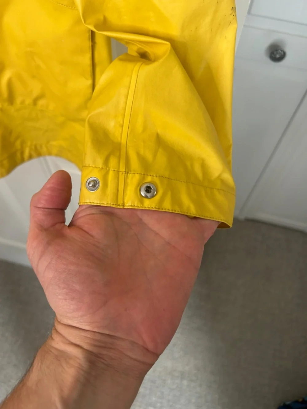 Cole Haan Women’s Weather Resistant Hooded Yellow Rain Jacket Size L